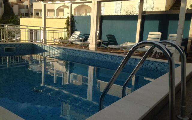 Apartments Ambiente mit Pool