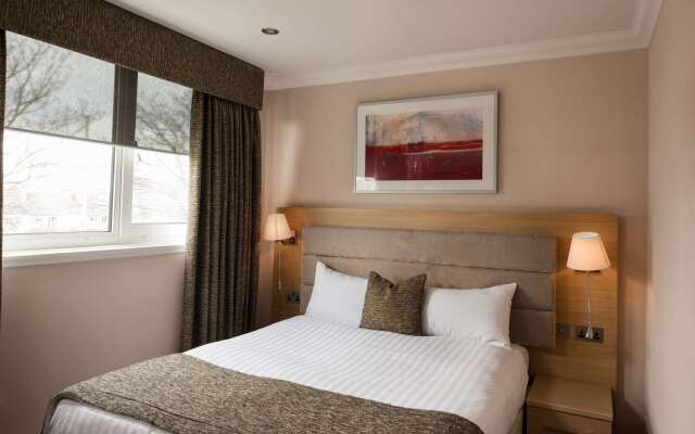 Carlton Hotel