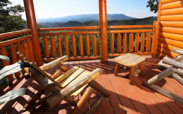 Paradise Mountain Pool Lodge