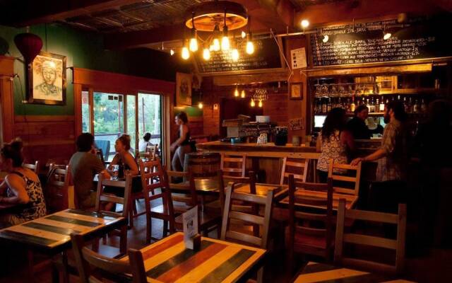 Auberge Micro-Brasserie Le Baril Roulant