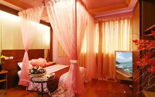 Honeymoon Hotel