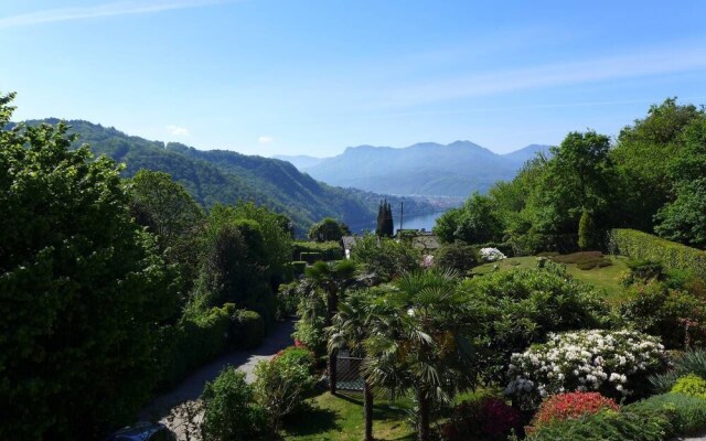 Stunning 4 bed Villa With Private Pool, Bbq, Wifi, Lake Views, Walking Distance to Restaurant