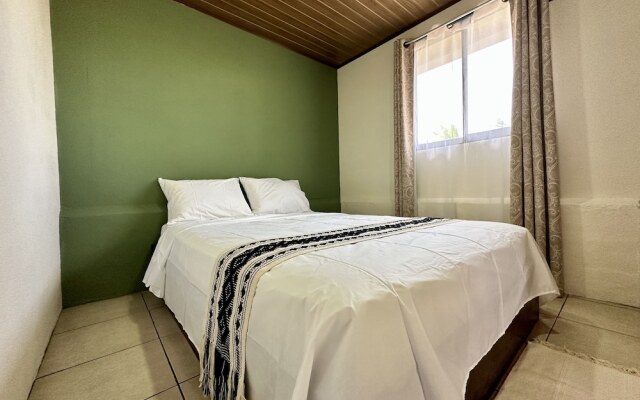 Almendros Eco-Villas