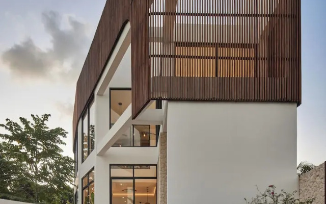 The River Villa by BREIG