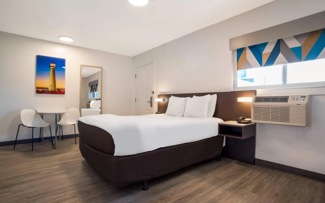 Suburban Studios Biloxi North Area