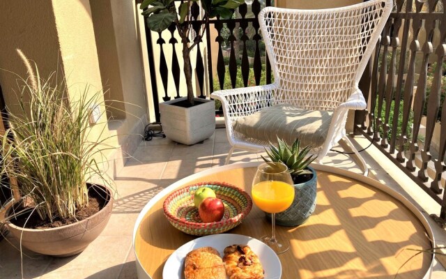 Luxurious 2 bedroom w/terrace Downtown