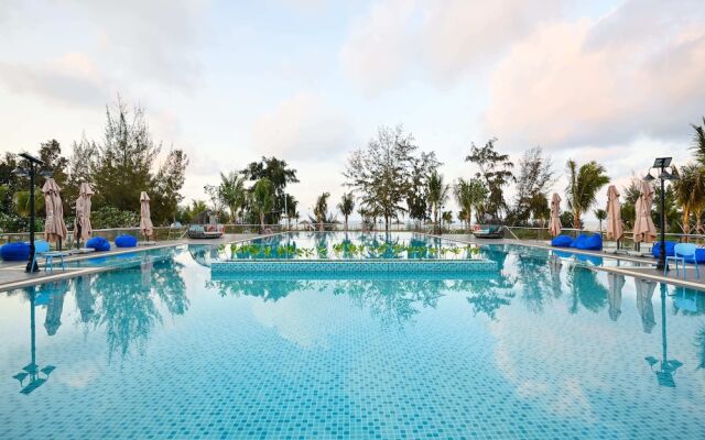 Emerald Ho Tram Resort