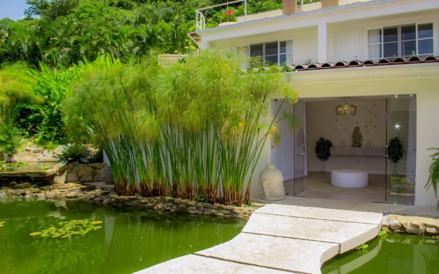 The Retreat at Altos del Monte
