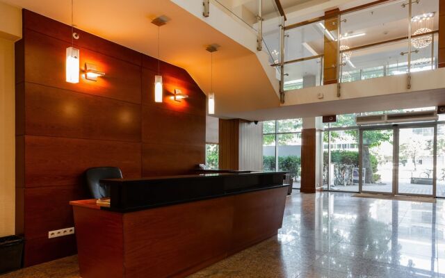 Triton Park Studio Warsaw by Renters