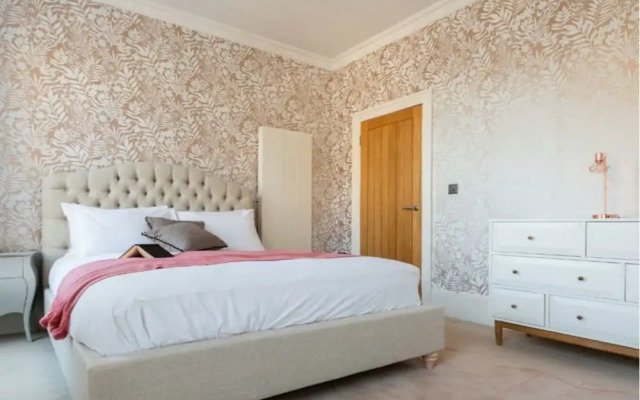 The Kings Row- Quiet 3BD Near Kings Cross