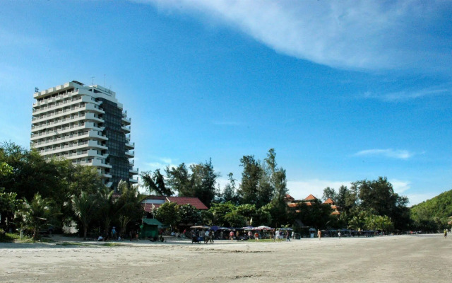 Blue Wave Beach Resort