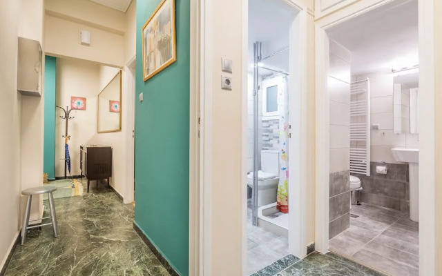 Three Bedrooms Apartment Under Acropolis