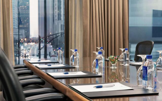 DoubleTree by Hilton Chicago - Magnificent Mile