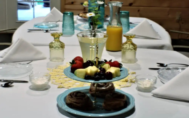 River Road Venue & Lodging