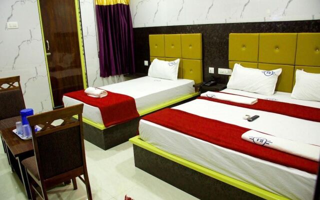 Hotel Vel Residency