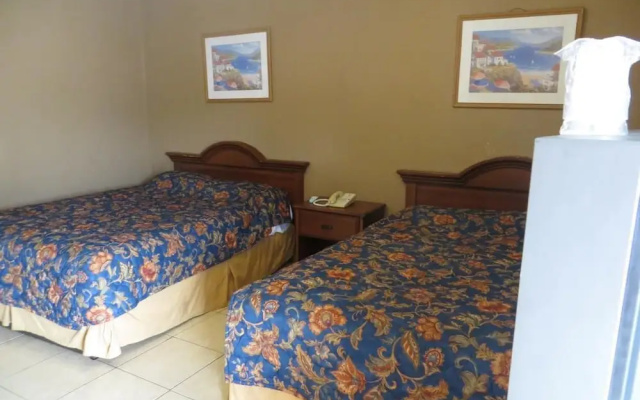 Travel Inn & Suites