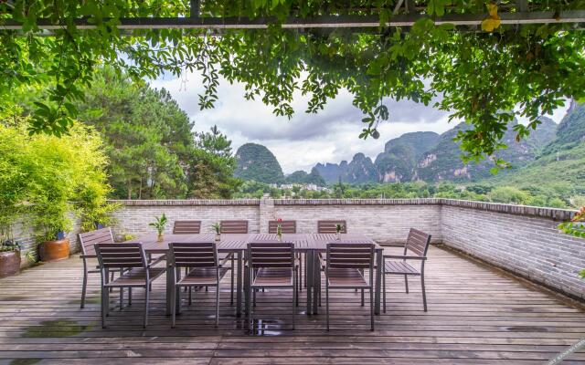 Yangshuo Spring Hill Hotel