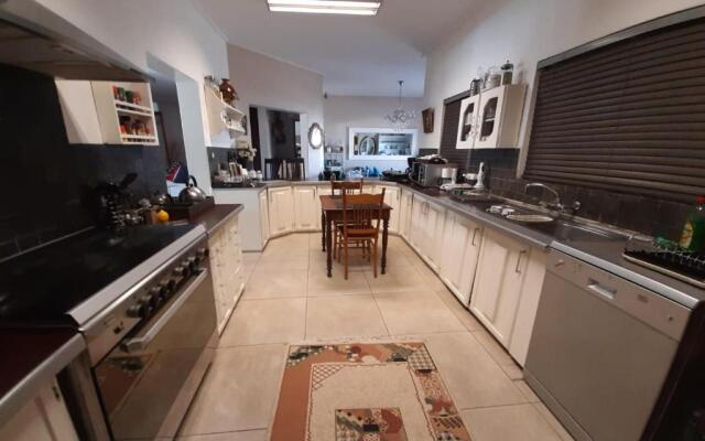 Au Plais De Langebaan at Palm Tree Villa