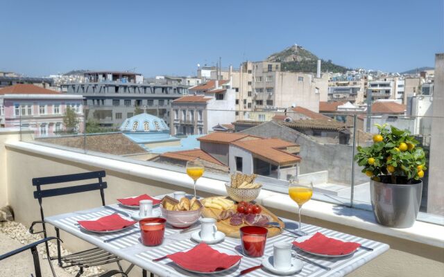 Loft apt w/ Acropolis View