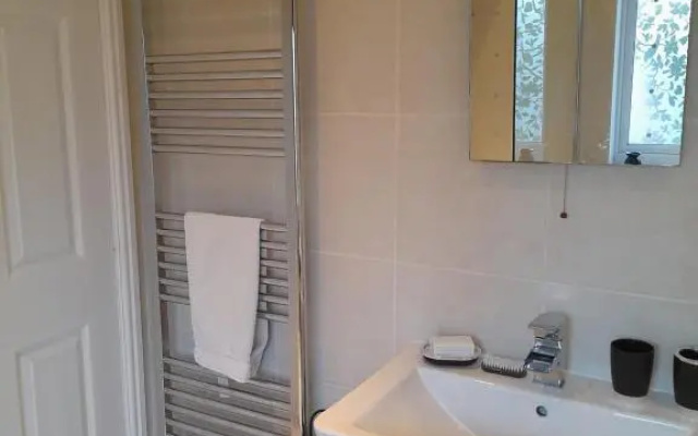 Nar river b&b