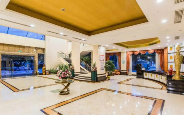 Friendly Holiday Hotel