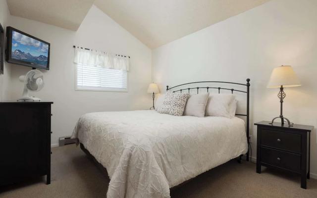 Ponderosa Resort Condo for 6!