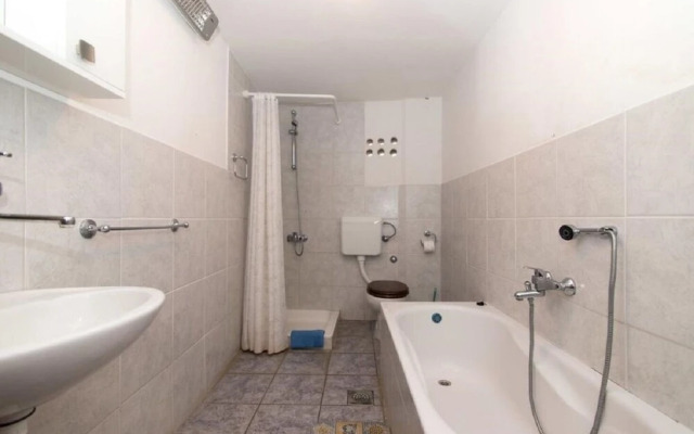 Jakša - Close to the sea & Free Parking - A1