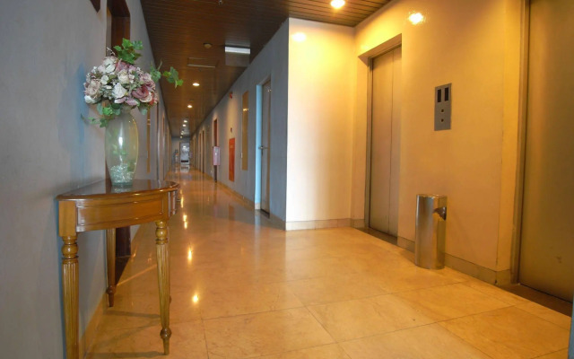 Super OYO Townhouse 1 Hotel Salemba