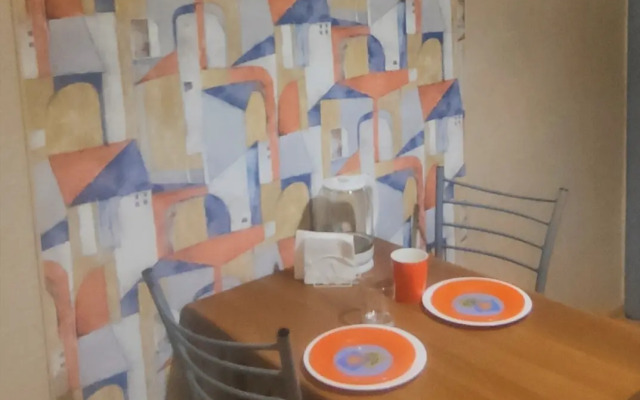 Апартаменты на Индустрии, 121