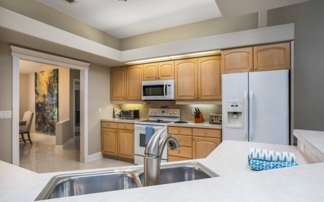 Nokomis Pool Home on the Canal