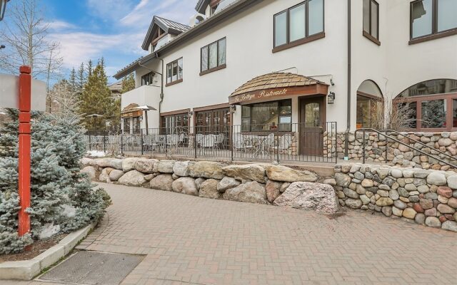 1-village Inn Plaza 16