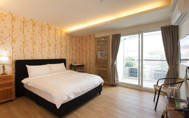 Royal Goods Residence Themed Suites