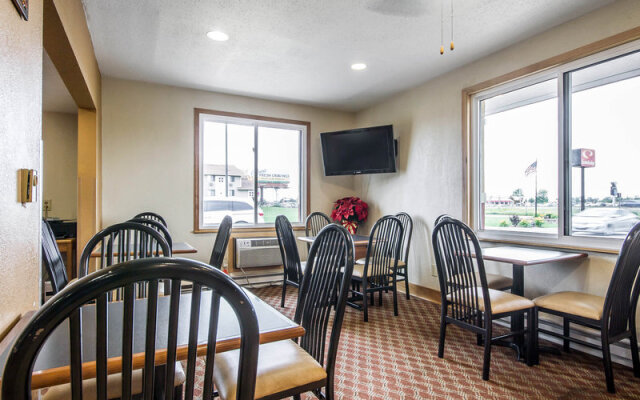 Econo Lodge Janesville