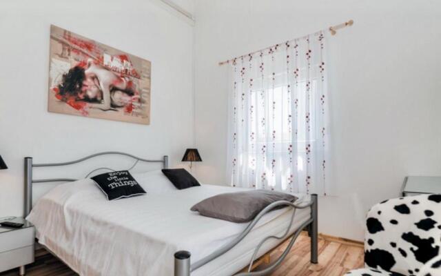 Zsa Zsa Holiday Home