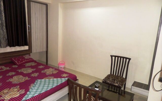 Riya Raj Hotel