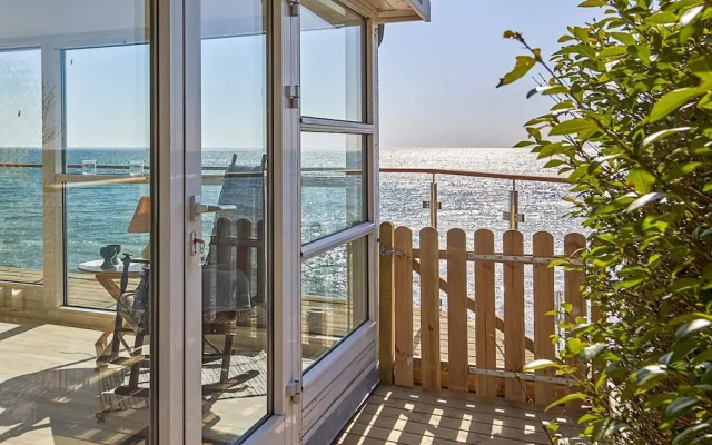 Sunlit Holiday Home in Bornholm near Sea