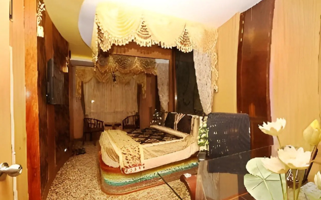 Hotel Astoria Residency