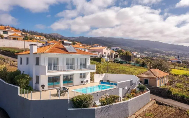 Villa Eldomar 61 in Estreito da Calheta