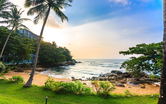 Farrah Oceanfront Villa
