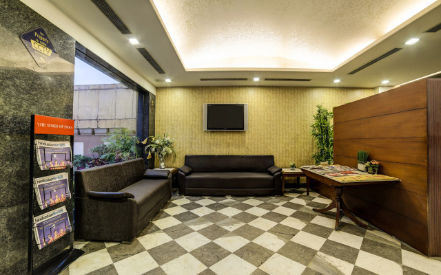 New Haven Hotel Greater Kailash by OYO