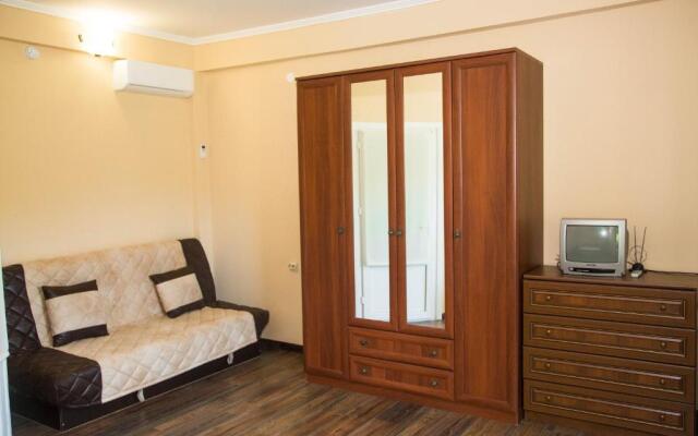 Lilly Guest House