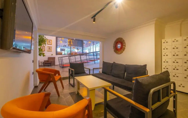 Akdeniz Beach Hotel