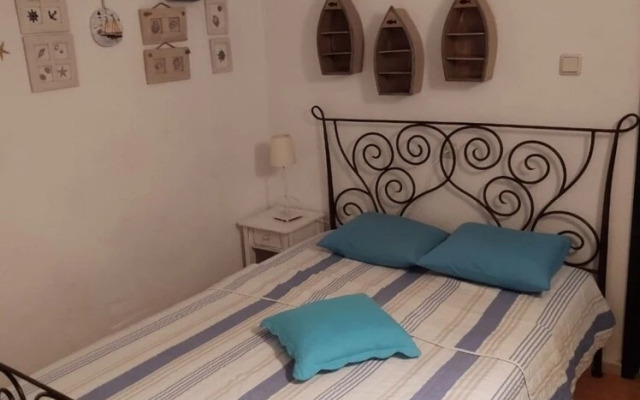 Coloured - Apartments on Island - A1 - Plavi :
