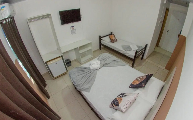 OYO Pousada 4 Estações