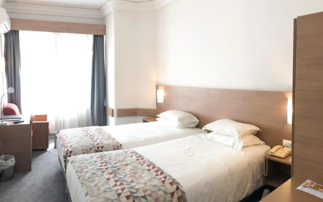 Okura Chiba Hotel