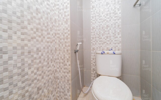 RedLiving Apartemen Gateway Cicadas - DB Room