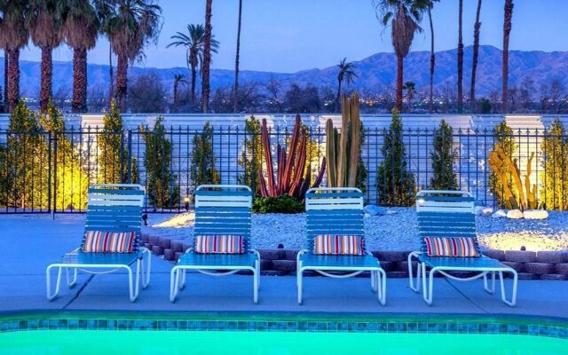 Desert View Paradise