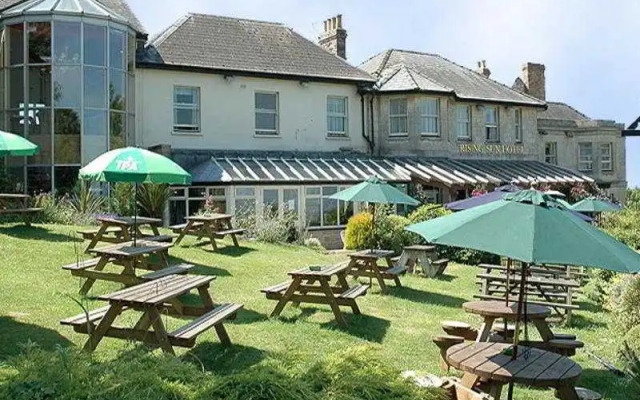 Rising Sun Hotel