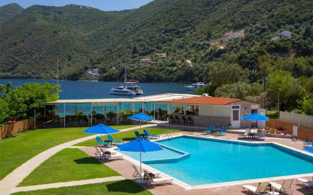 Menes Hotel