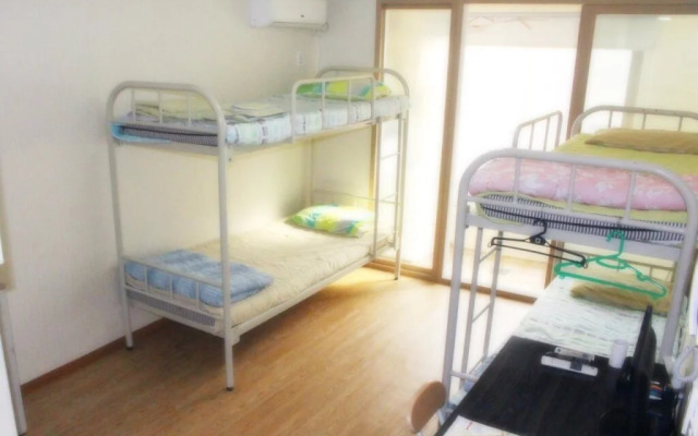 Patio 59 Hongdae's Head